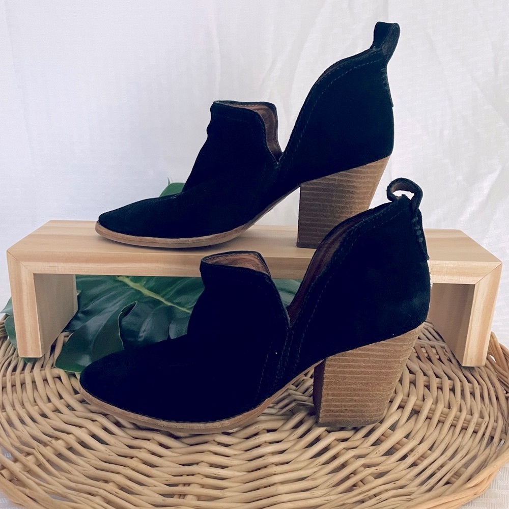 Jeffrey Campbell black suede leather Rosalee Slip On ankle boots size 8